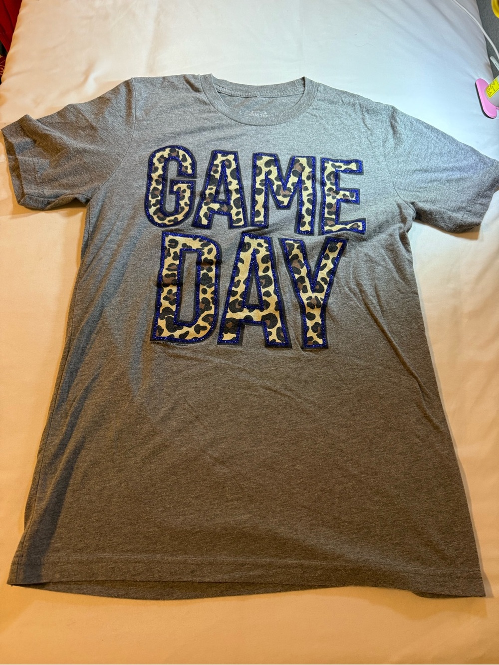 GAME DAY Gray Tee with Navy Leopard Accent - Unbranded
